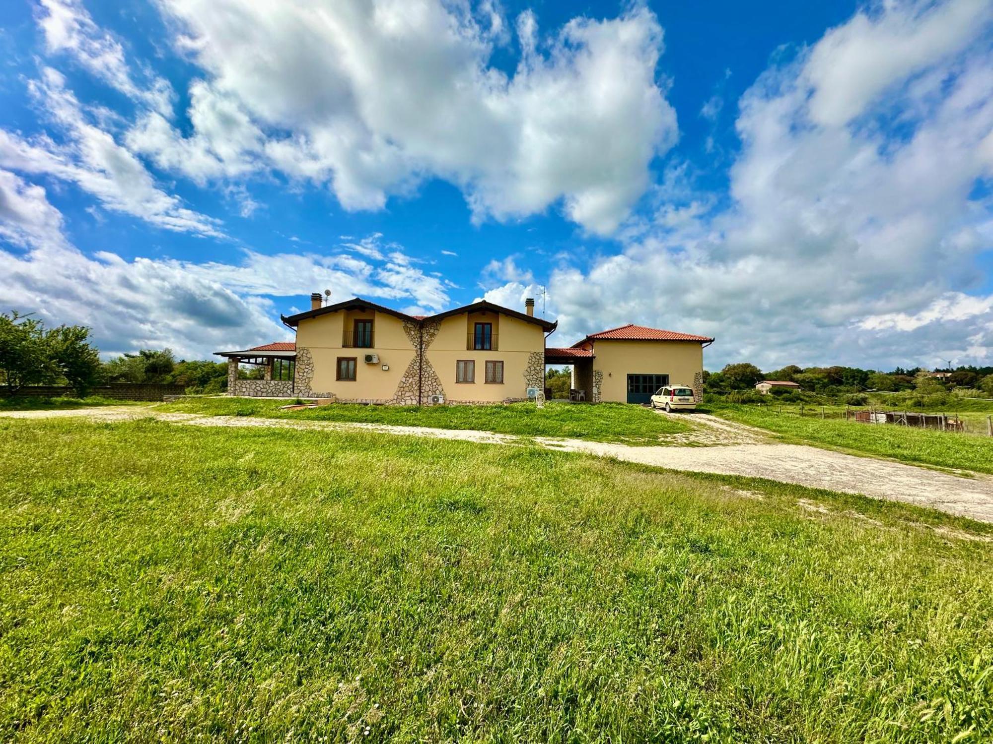 Villa Tuscia Apartments Tuscania Buitenkant foto